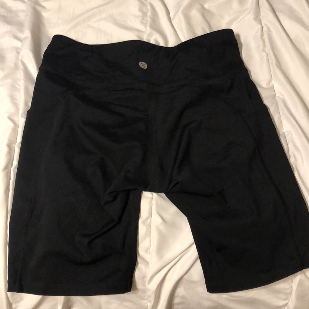 Atisai athletic biker shorts